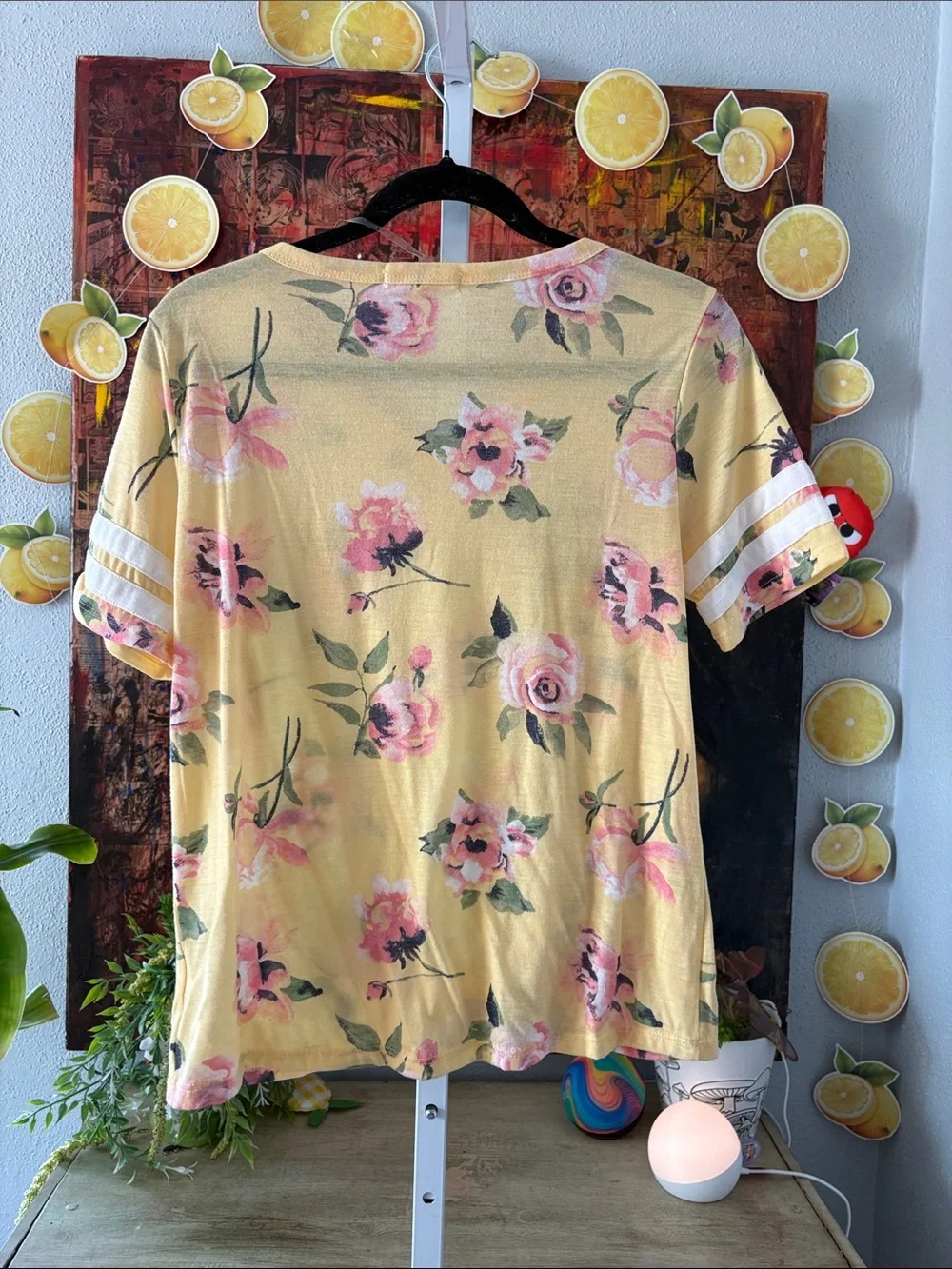Wallflower Yellow Floral V-Neck Short Sleeve Tee with Pink Roses Size L